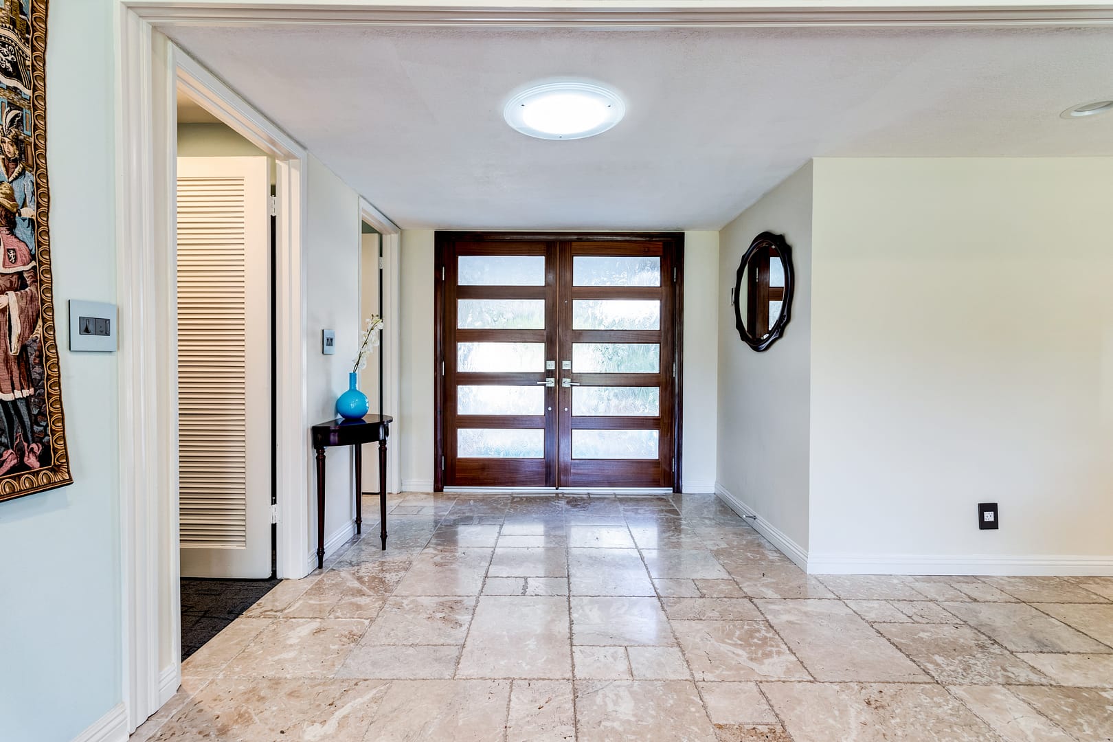 Standard Width Of Home Hallways For Comfort & Style